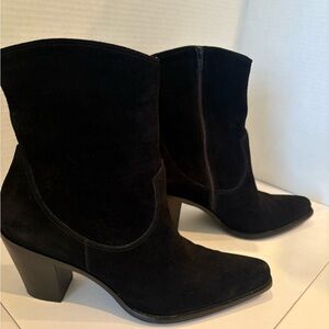 Via Spiga Black suede boots